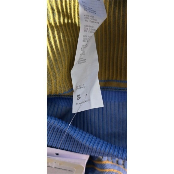 Fabletics Seamless High-Waisted Compressive Legging Short Ribbed Blue Size Small - Picture 6 of 6